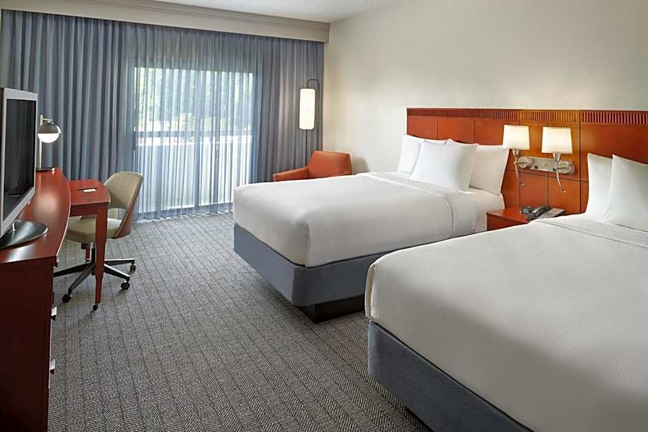 Courtyard by Marriott Atlanta Executive Park/Emory