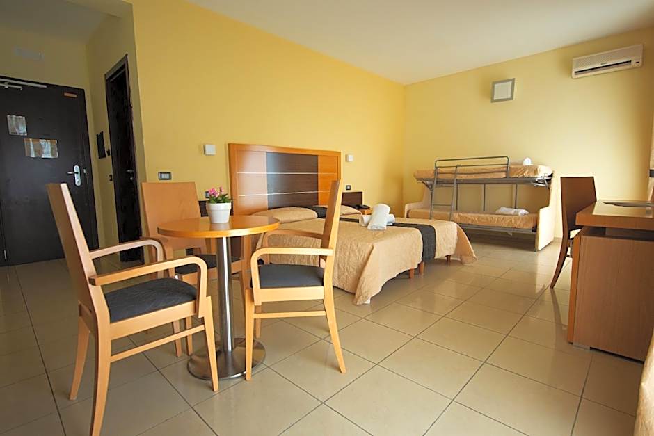 Ticho's Greenblu Hotel