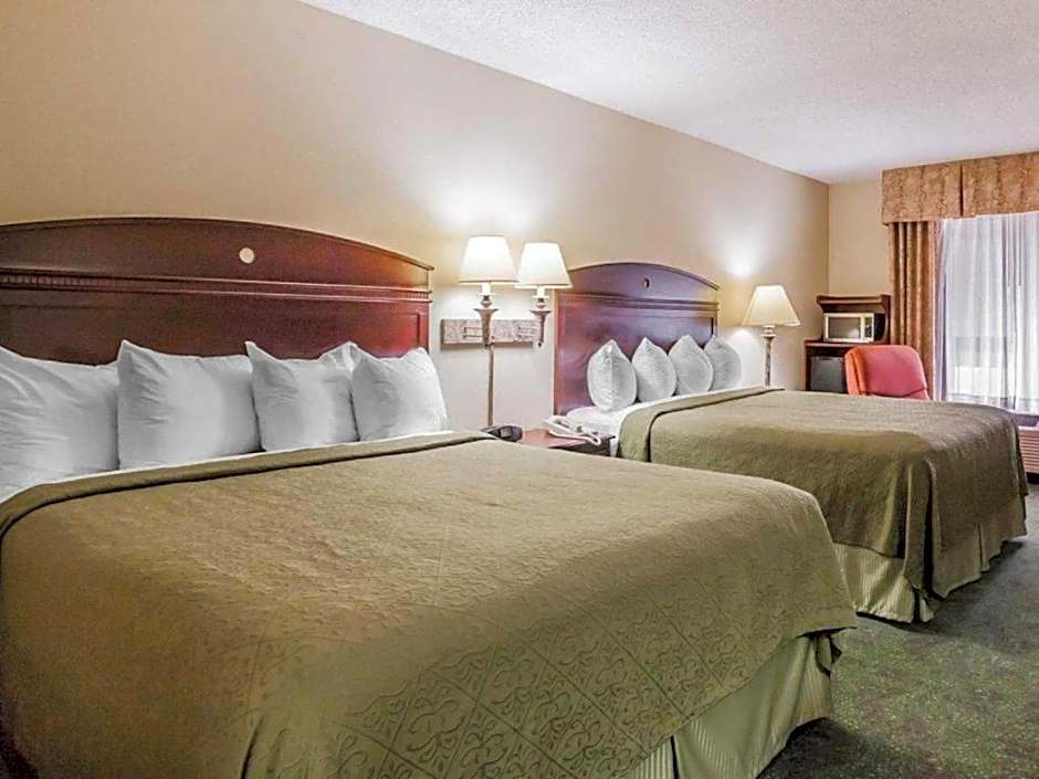 Quality Inn Paris