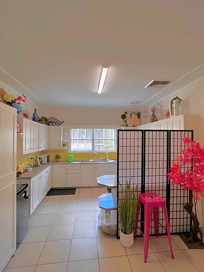 North Ryde Guesthouse