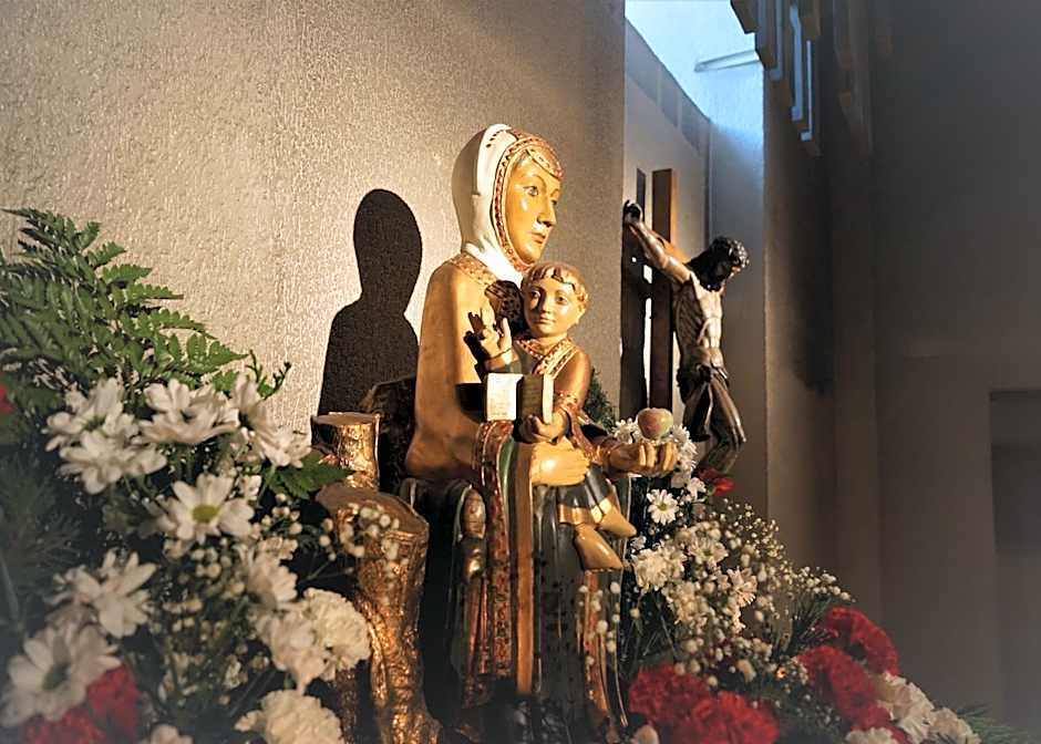 MONASTERIO de SANTA MARÍA DE VALVANERA