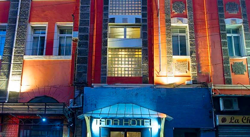 TANA Hotel