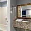 Golden Inn Dallas by Hotel O