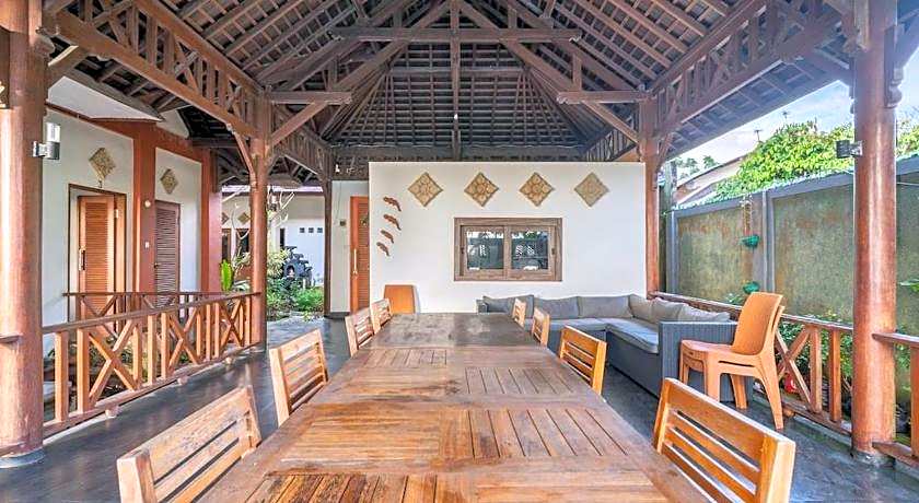 Villa Kenanga in Meninting by the beach