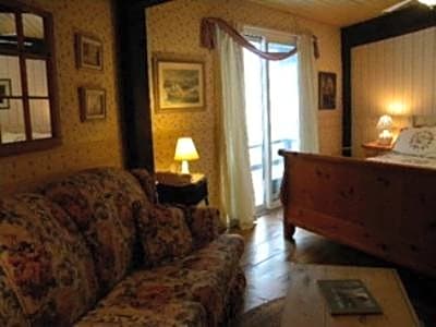 Stouffermill Bed & Breakfast
