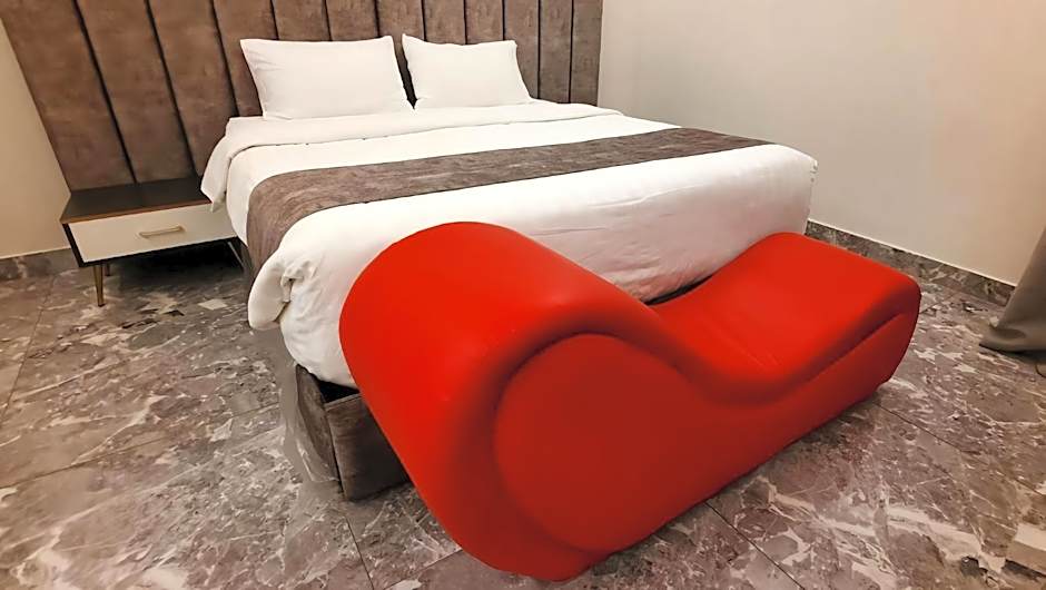 Golden Gewan Hotel