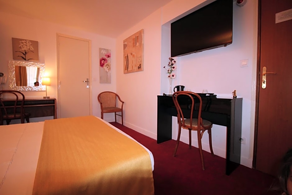Le Nouvel Hotel Du Theatre