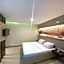 Alexander Hotel Tegal