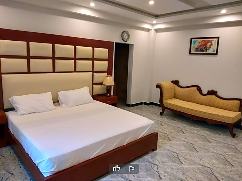 Al Cazar Fort Hotel & Restaurant 