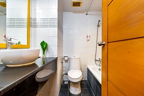 SUPERIOR GARDEN TWIN ROOM