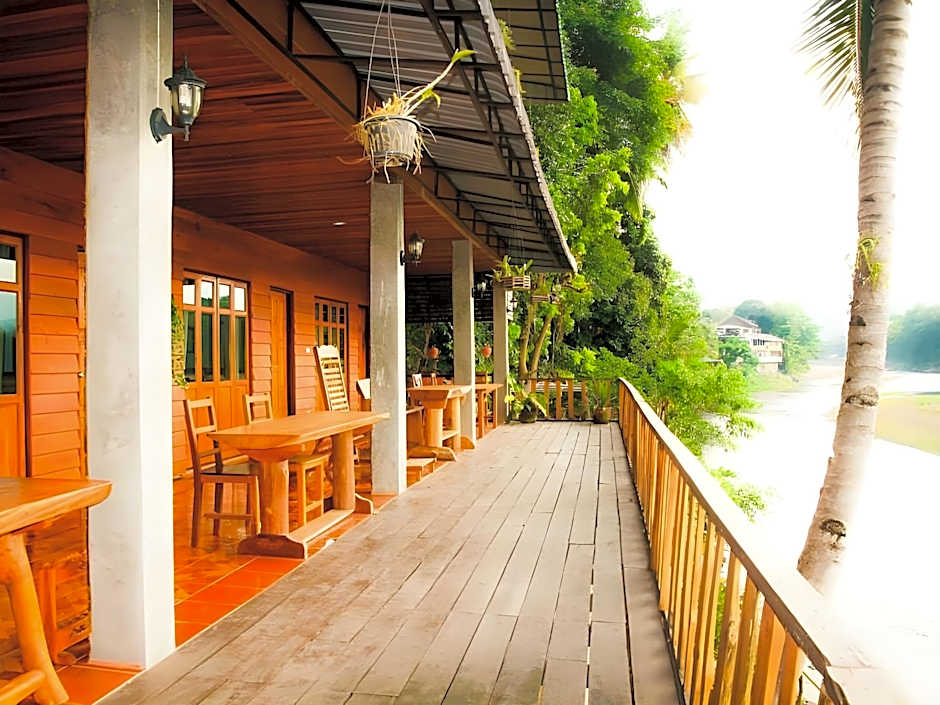 The Good View Guest House @ Mae Sarieng