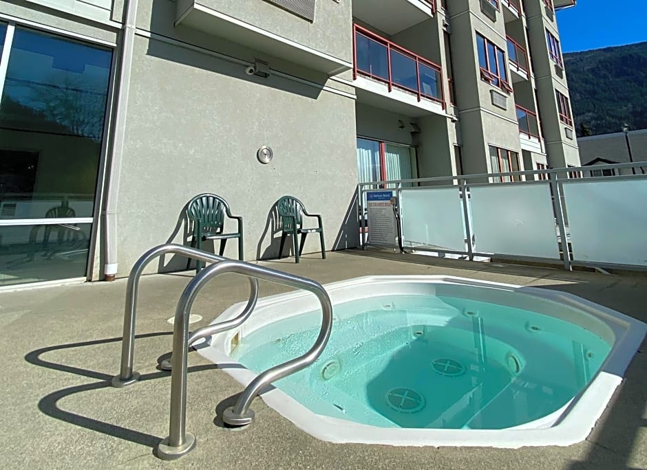 Harrison Beach Hotel