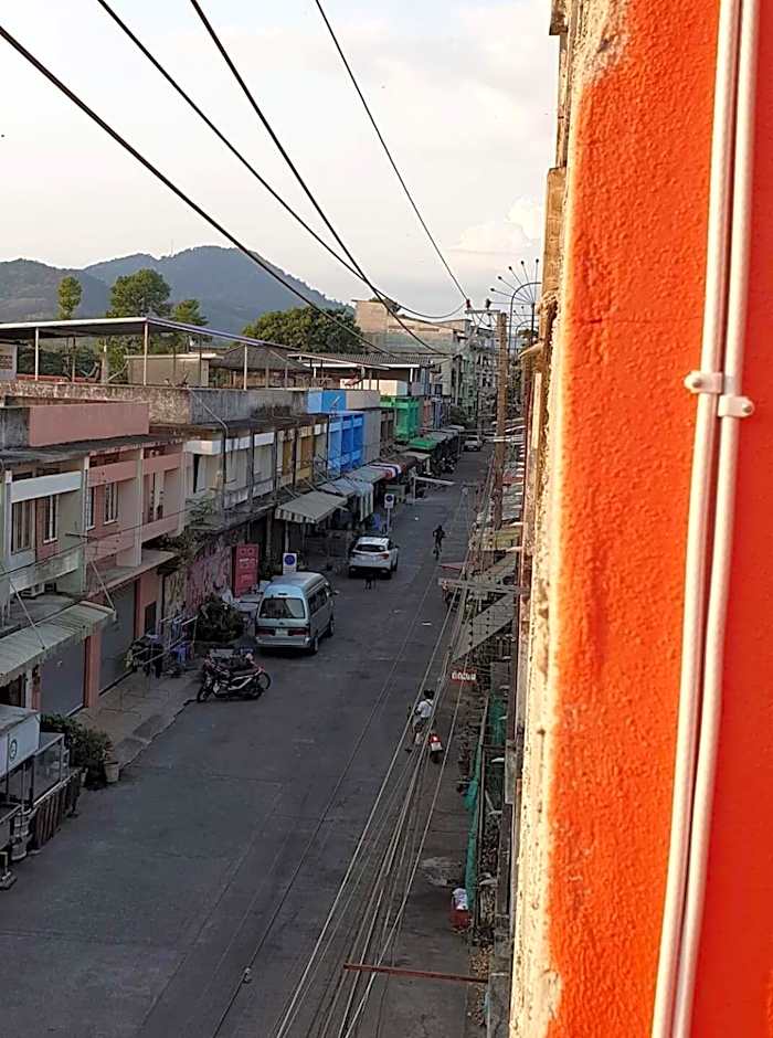 SMILE HOME GUESTHOUSE