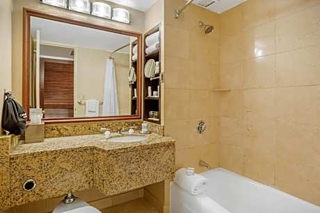 King Room - Yale View