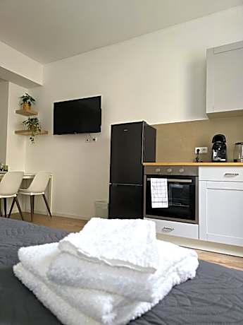 King Studio with Sofa Bed