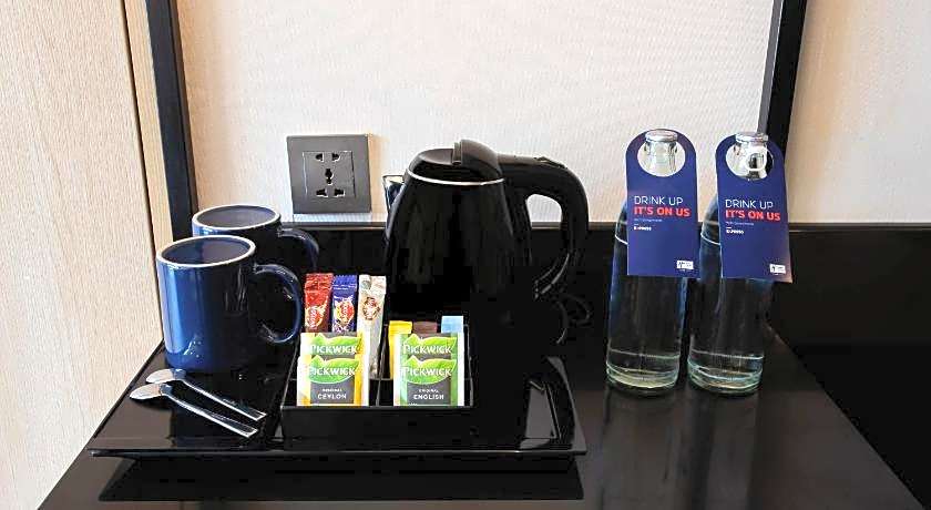 Holiday Inn Express And Suites Bangkok Central Pier By IHG