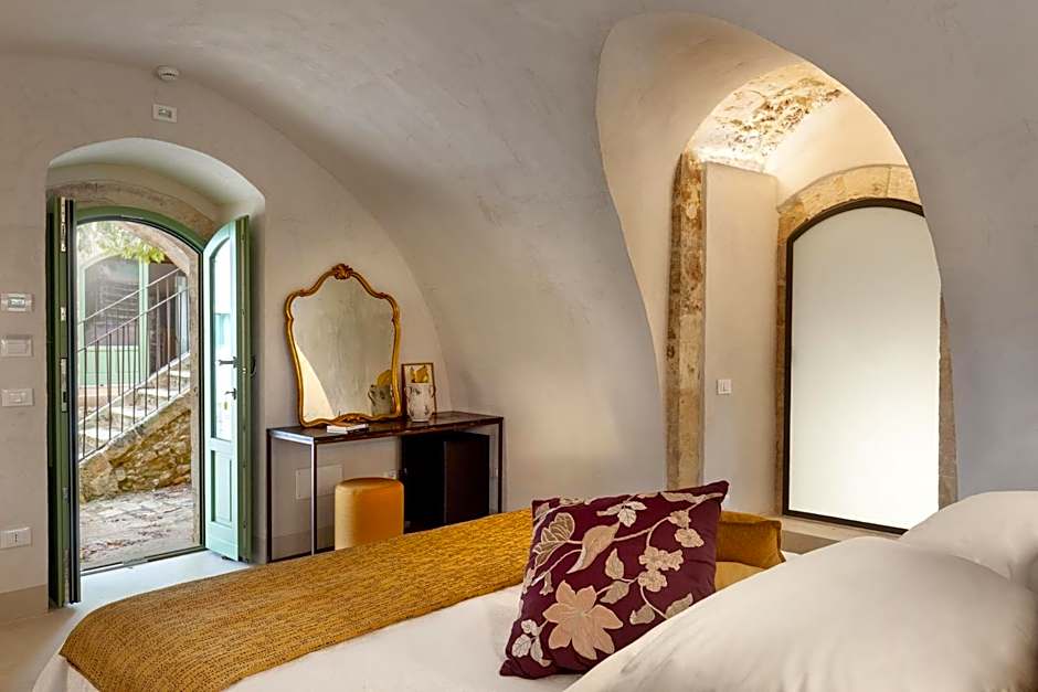 Photo 1 of 7 of Junior Suite