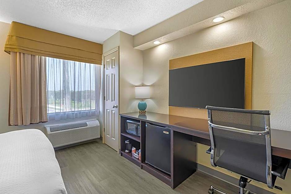 Sleep Inn Near Busch Gardens/USF