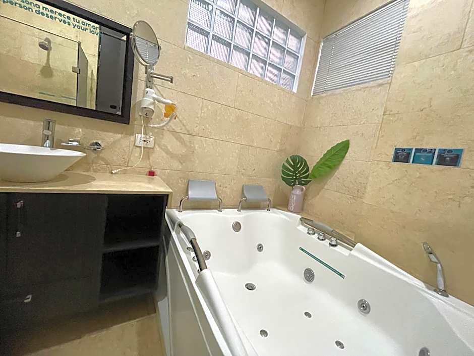 Hotel Bolivariana Plaza Medellin