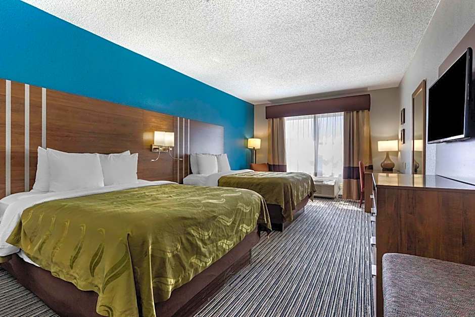 Quality Inn & Suites I-35 E/Walnut Hill
