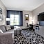 La Quinta Inn & Suites by Wyndham Fairfield