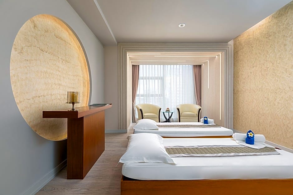 Jasmine Palace Hotel