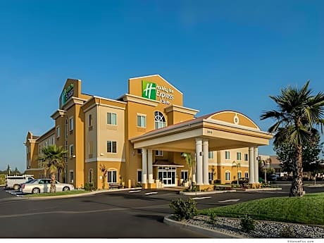 Holiday Inn Express & Suites / Red Bluff - South Redding Area By IHG