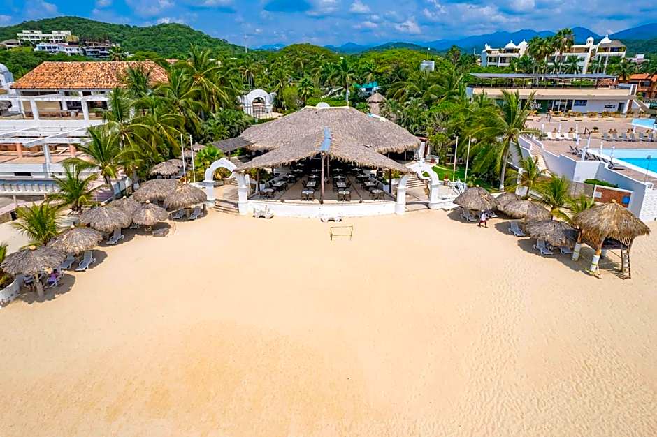 Hotel Castillo Huatulco & Beach Club