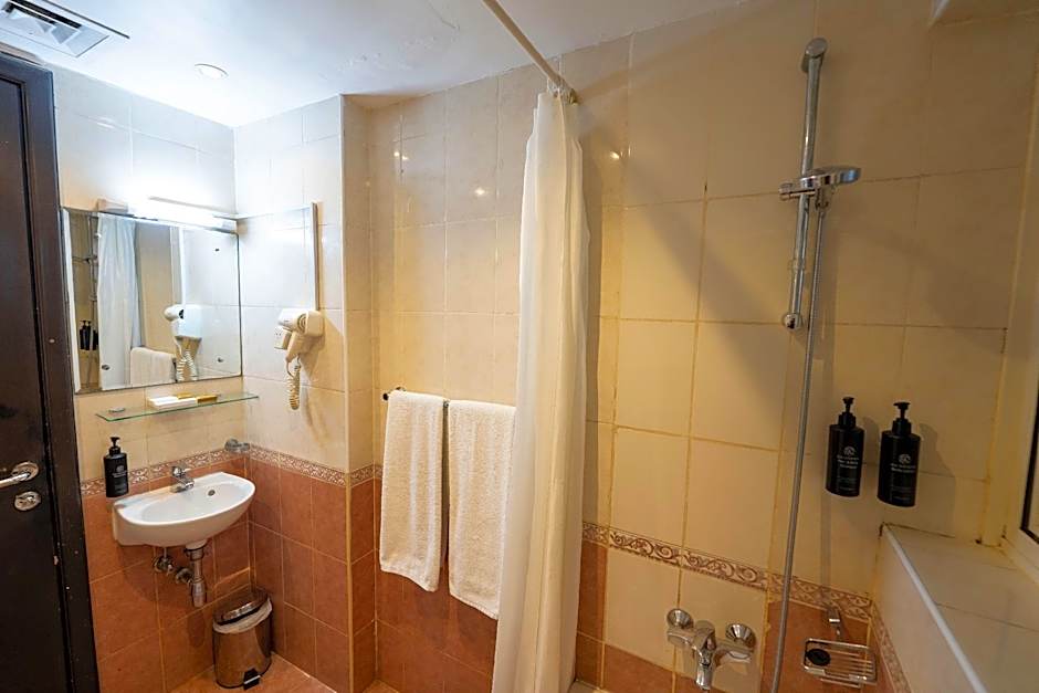 Aldar Hotel