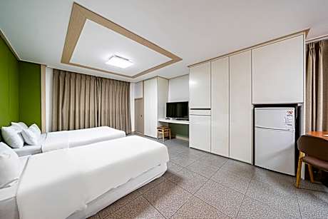 Suite with Balcony