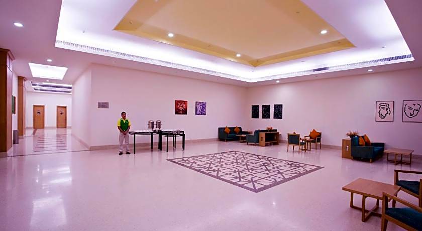Lemon Tree Hotel East Delhi Mall