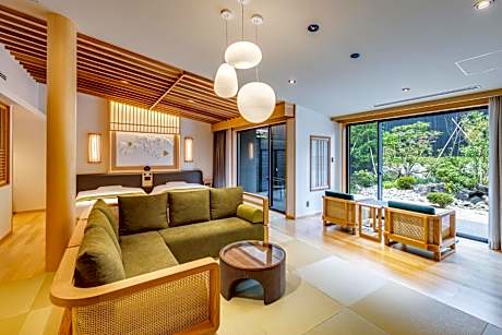 Luxury Suite with Semi-Open-Air Bath