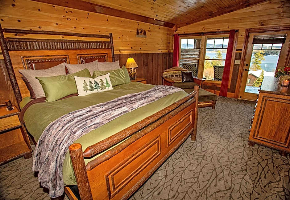 The Lodges at Cresthaven