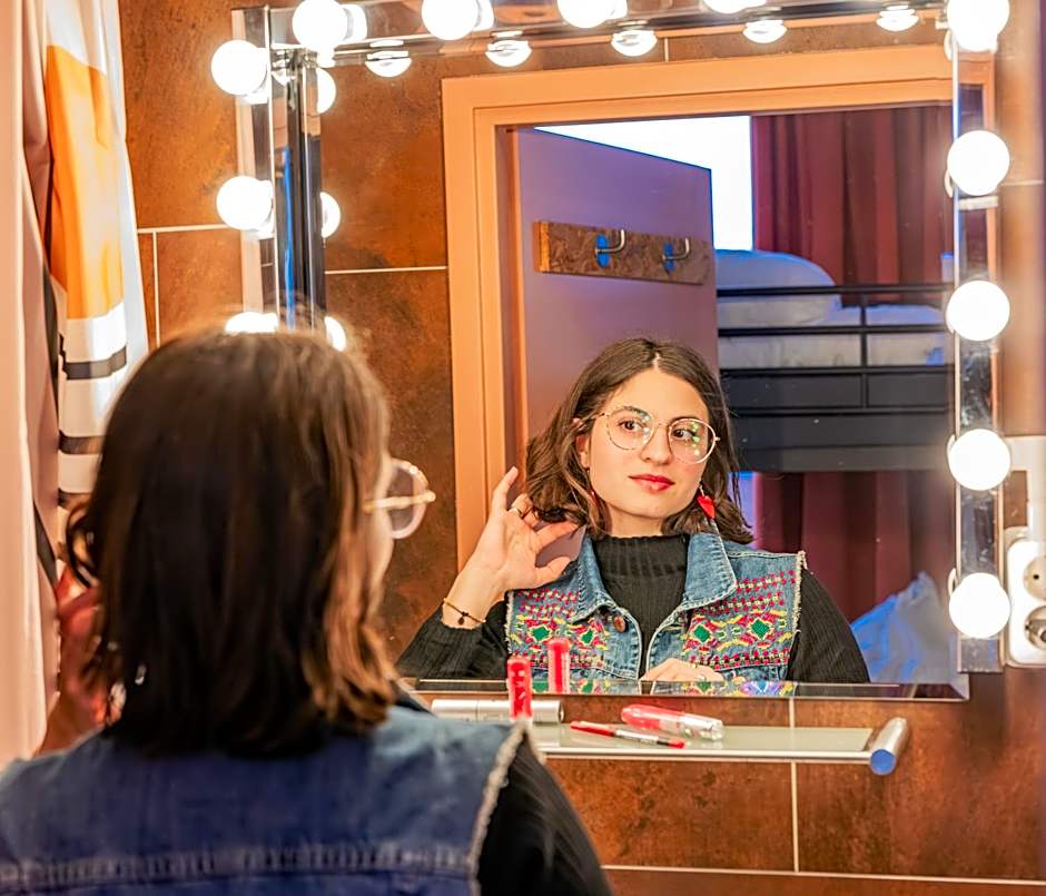 Will & Tate City Stay