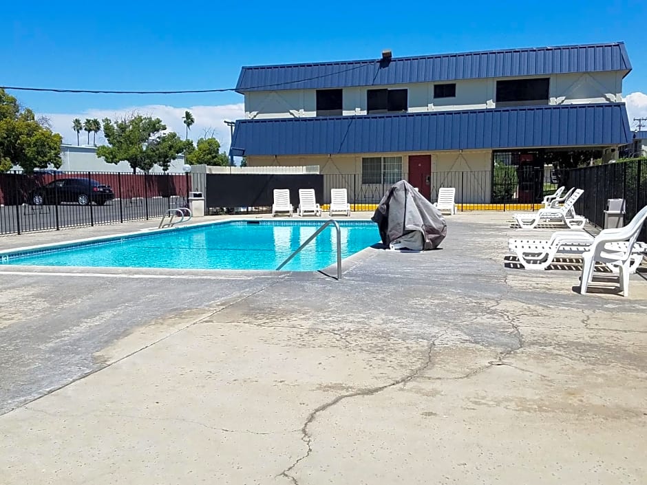 Economy Inn Fresno