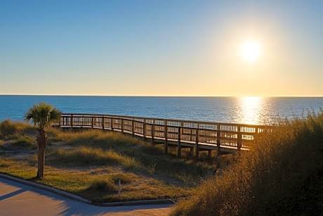 Beach 5 Villas on Amelia Island steps to the Ocean