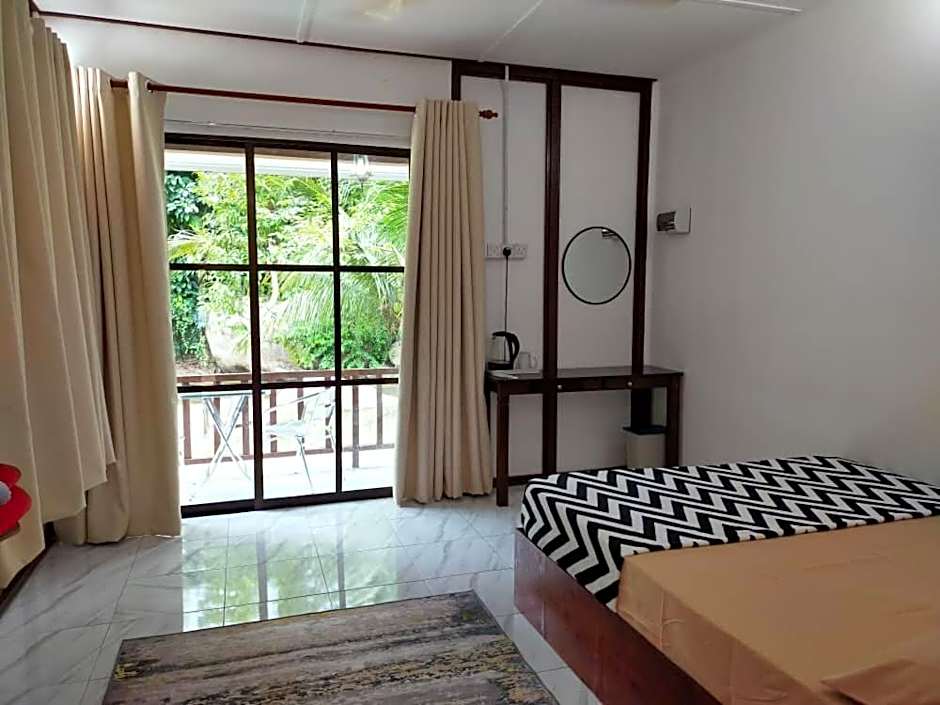 D'Impiana Riverview Chalet # Lenggong
