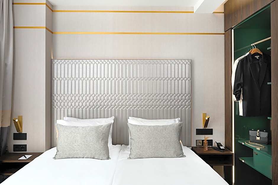 Emerald Hotel by Continental Group