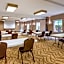Comfort Inn & Suites Canton Riverstone Area