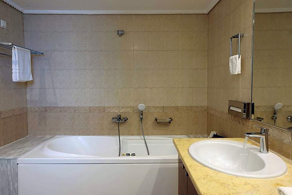 Poseidon Hotel Suites