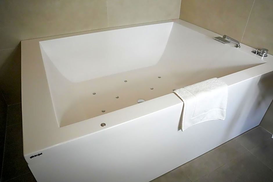 Plana Hotel