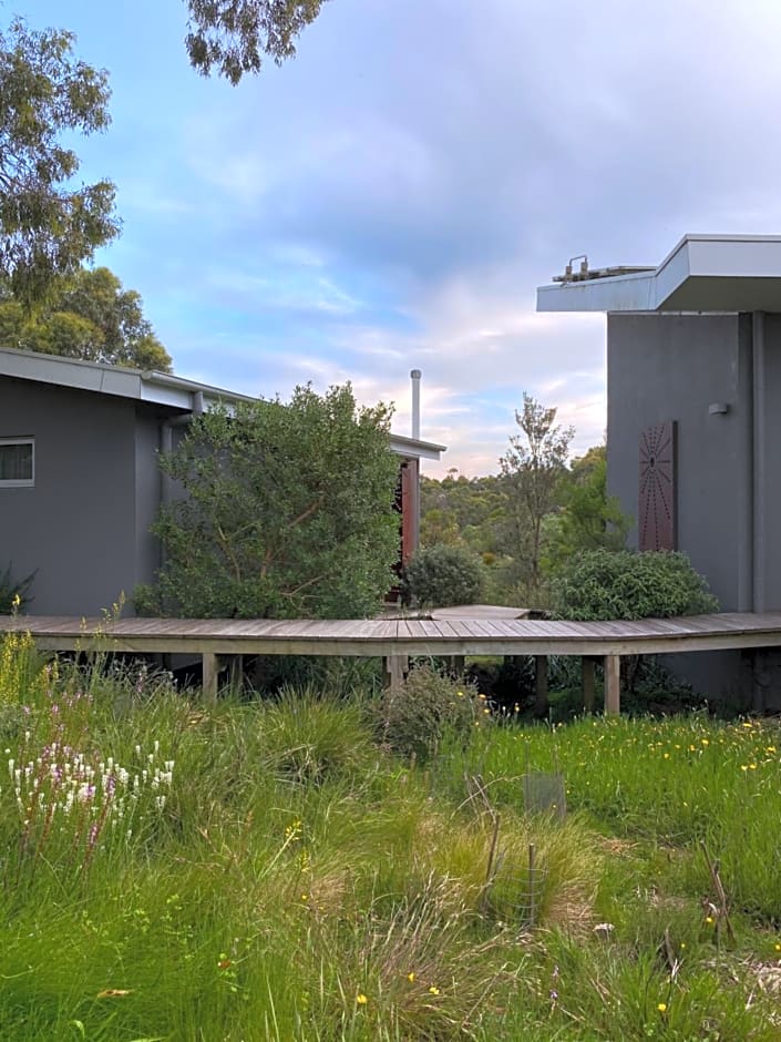 Messmates Luxury Eco Suites