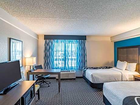 Double Room with Two Double Beds - Disability Access