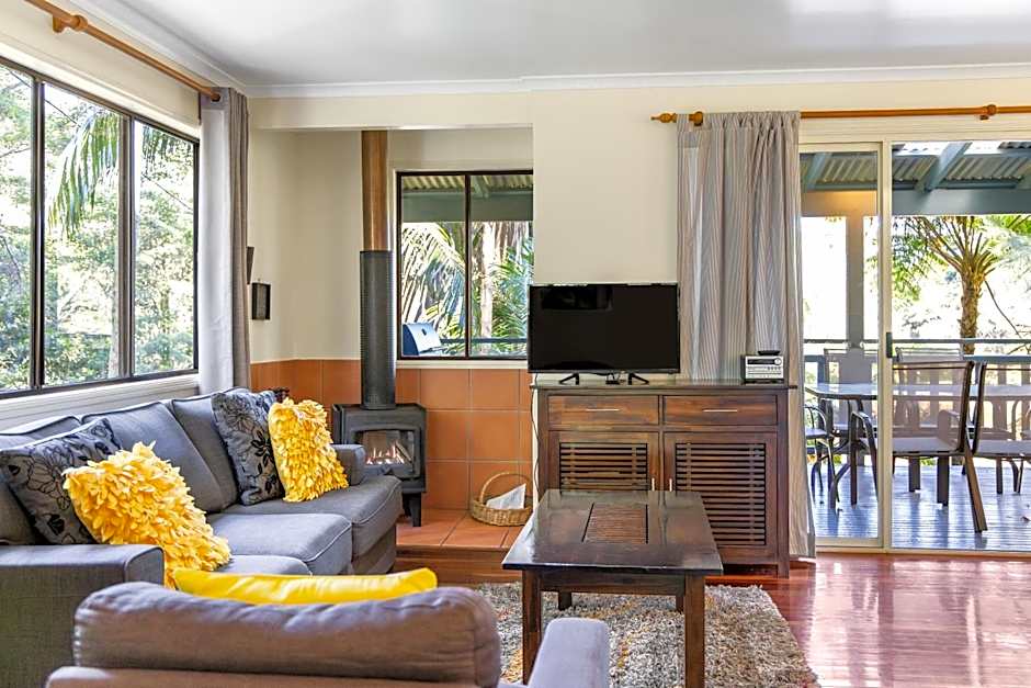 Montville Country Cabins