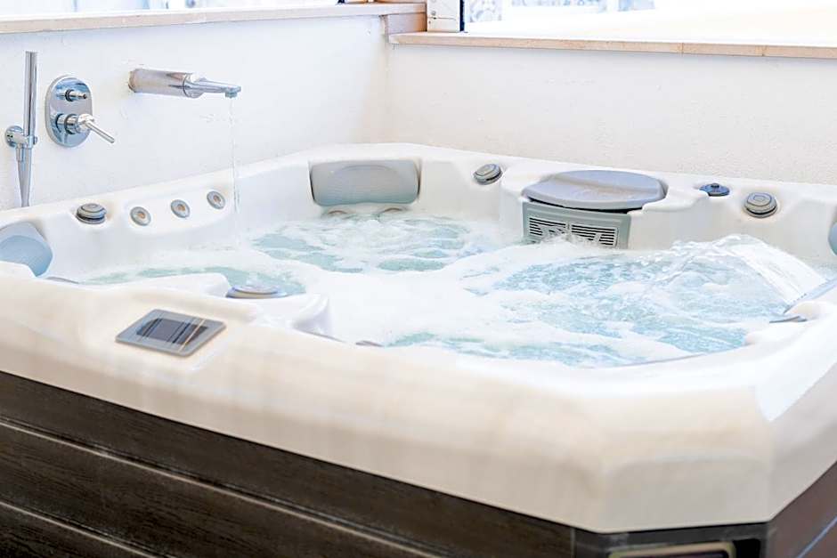 PALAZZO NICOLAUS del BORGO ANTICO