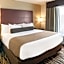 Cobblestone Hotel & Suites - Neenah