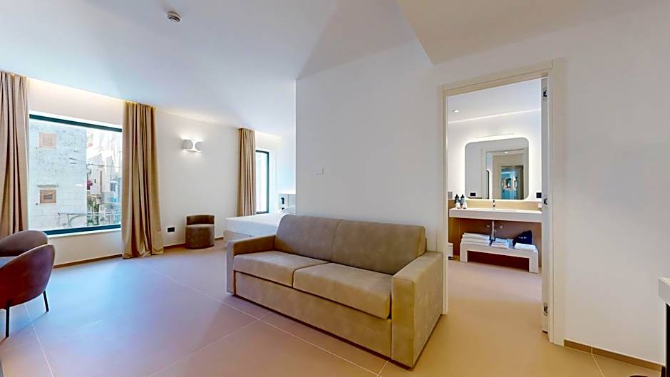 PRIMO OSTUNI HOTEL