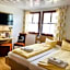 Hotel - Restaurant Hirschen - Werneths Landgasthof beim Europa- Park Rust