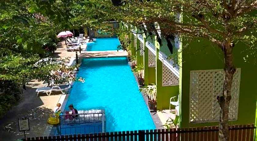 Khaolak C-nior Bungalows