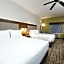 Holiday Inn Express Hotel & Suites Clinton By IHG